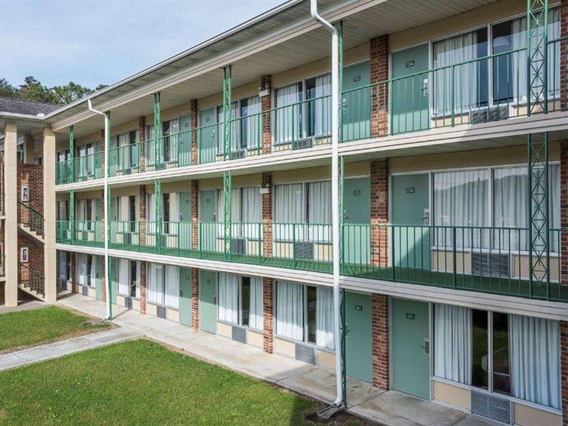 Days Inn By Wyndham Jellico - Tennessee State Line Екстер'єр фото