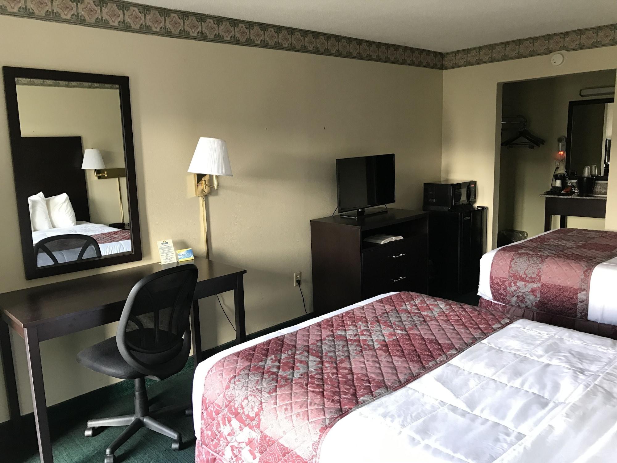 Days Inn By Wyndham Jellico - Tennessee State Line Екстер'єр фото
