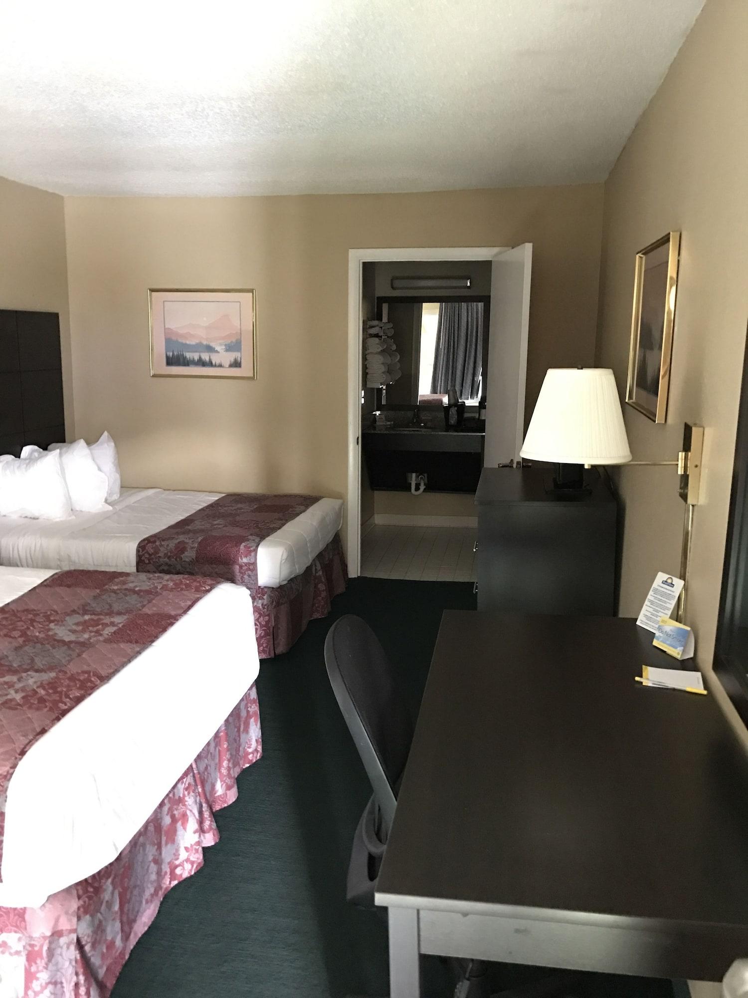 Days Inn By Wyndham Jellico - Tennessee State Line Екстер'єр фото
