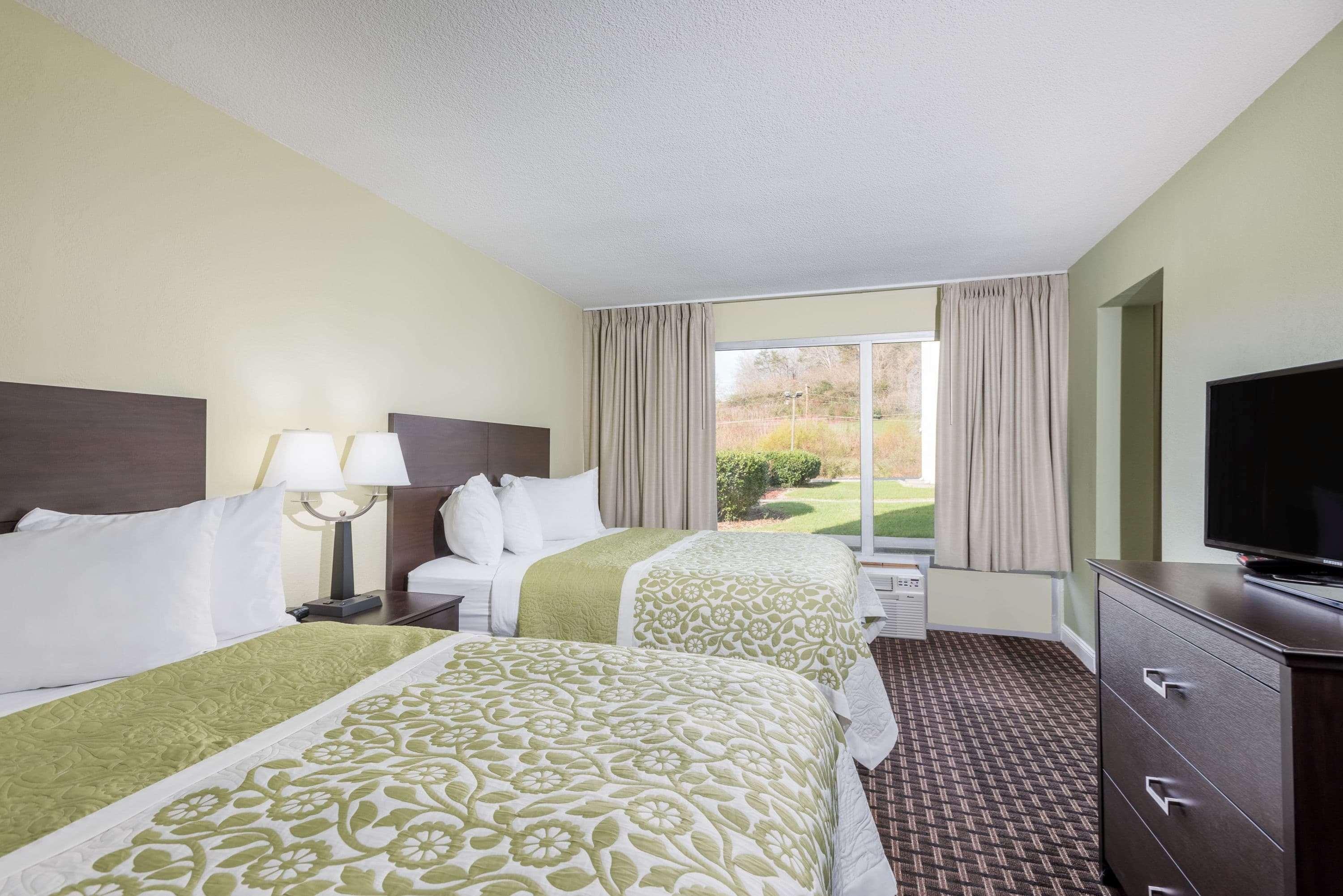 Days Inn By Wyndham Jellico - Tennessee State Line Екстер'єр фото