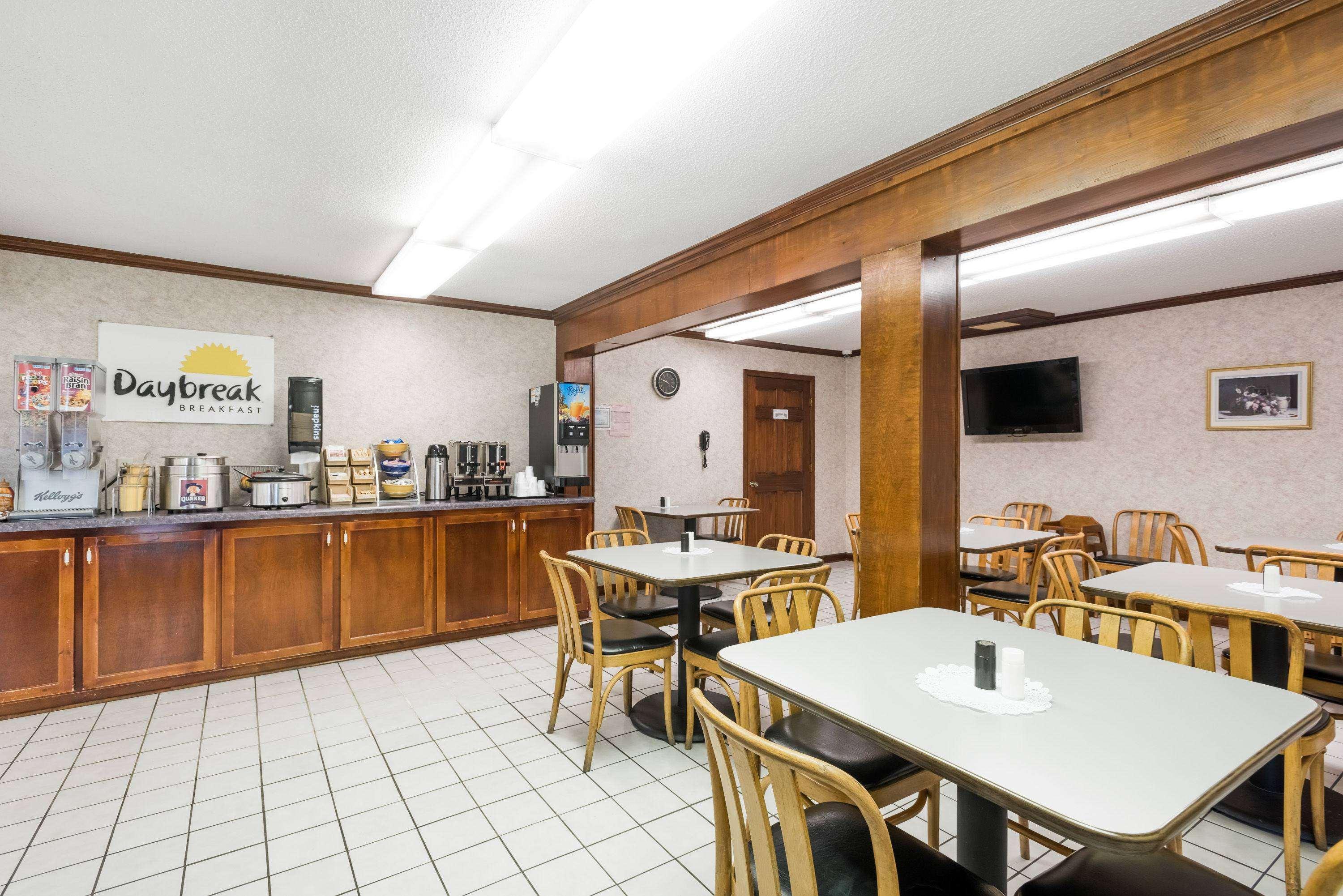 Days Inn By Wyndham Jellico - Tennessee State Line Екстер'єр фото