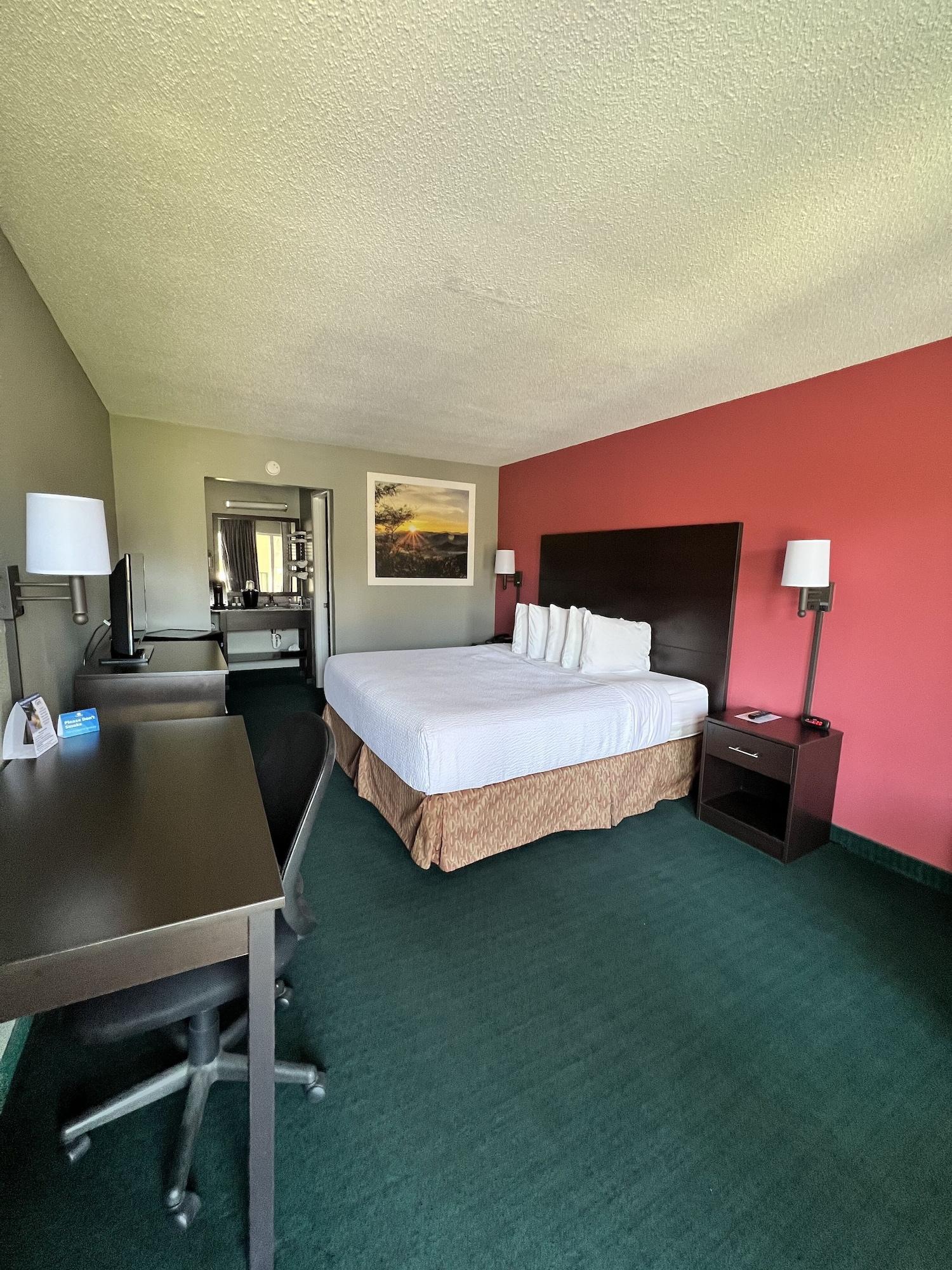 Days Inn By Wyndham Jellico - Tennessee State Line Екстер'єр фото