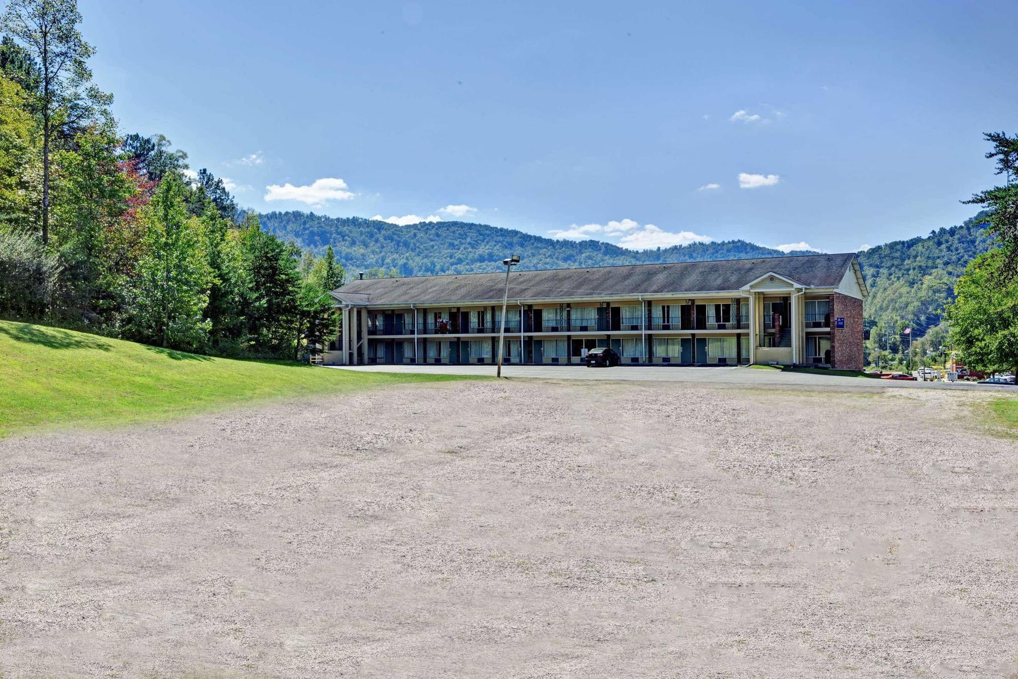 Days Inn By Wyndham Jellico - Tennessee State Line Екстер'єр фото