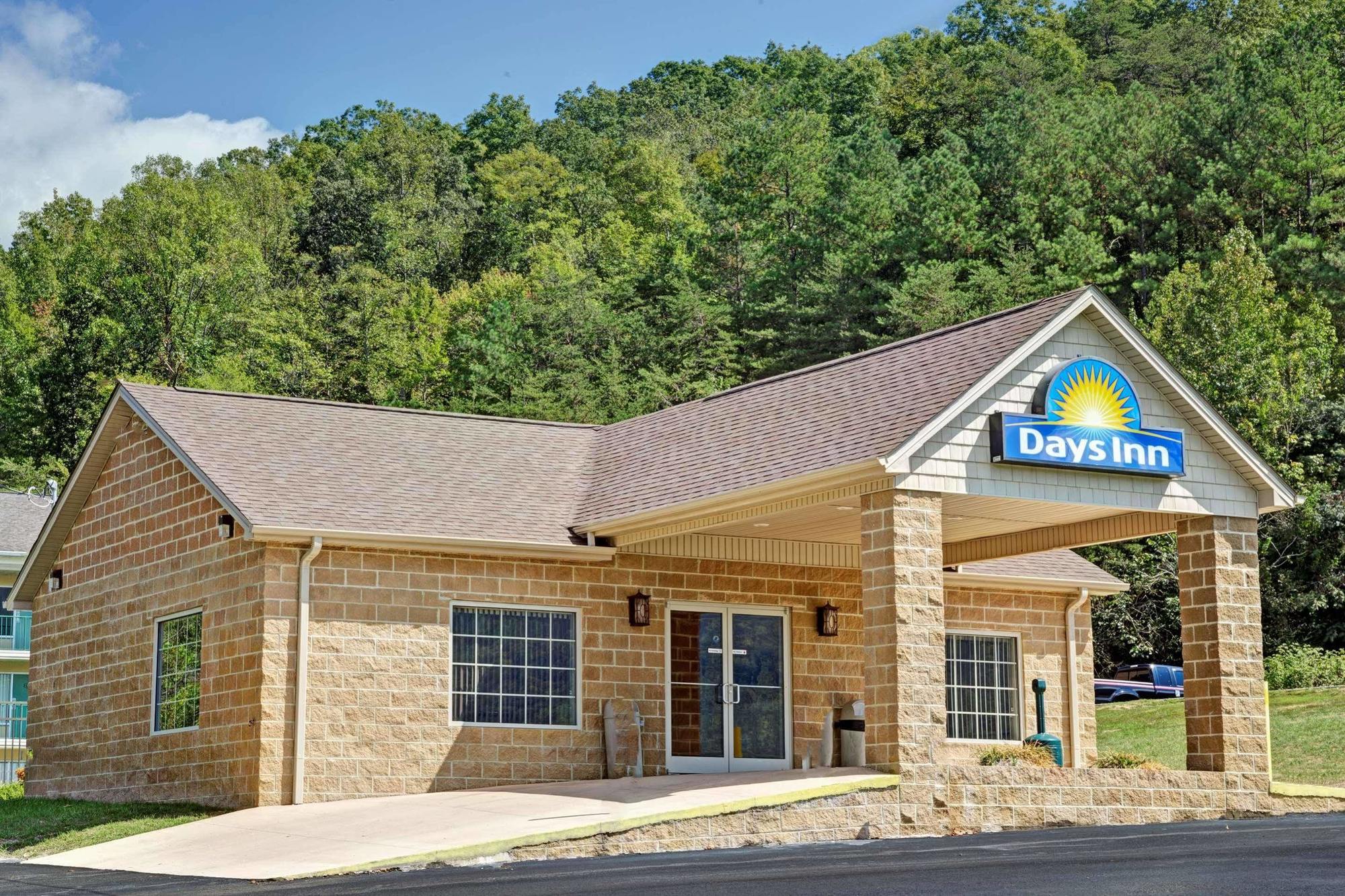 Days Inn By Wyndham Jellico - Tennessee State Line Екстер'єр фото